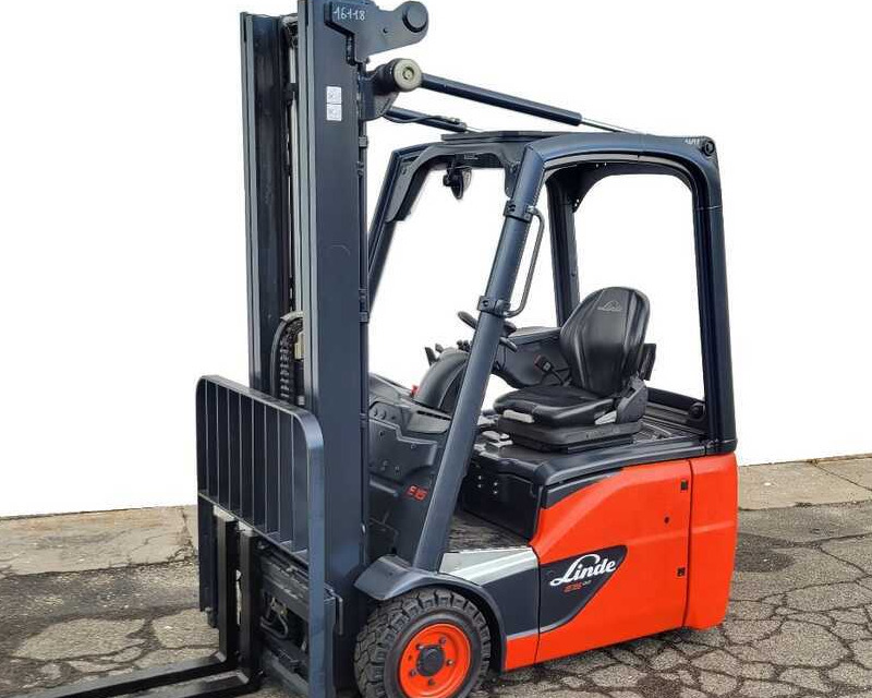 Linde E 15-02/386 (2500 ore) - Електричен вилушкар: слика 1 Linde E 15-02/386 (2500 ore) - Електричен вилушкар: слика 1