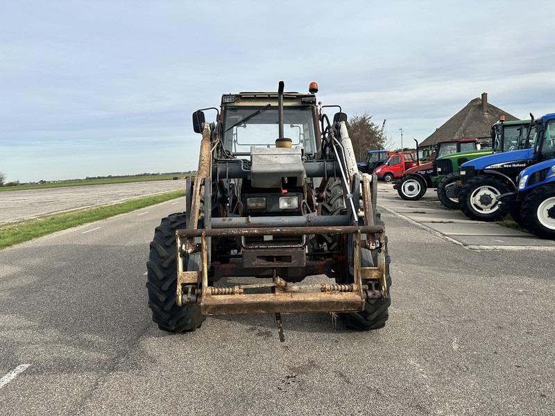 Massey Ferguson 375 - Трактор: слика 2 Massey Ferguson 375 - Трактор: слика 2