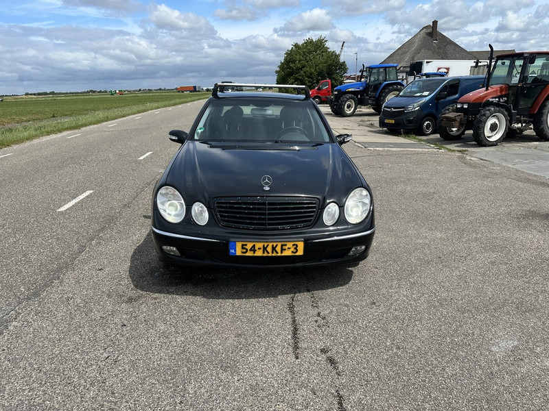 Mercedes-Benz E-Klasse 240 - Автомобил: слика 2 Mercedes-Benz E-Klasse 240 - Автомобил: слика 2