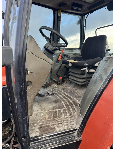 New Holland L95 - Трактор: слика 5 New Holland L95 - Трактор: слика 5