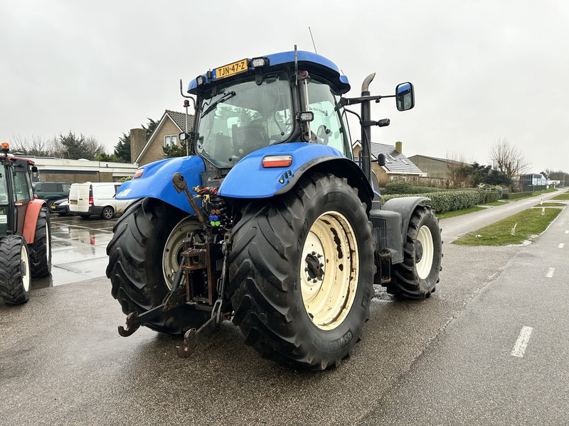 Трактор New Holland T7.210: слика 11