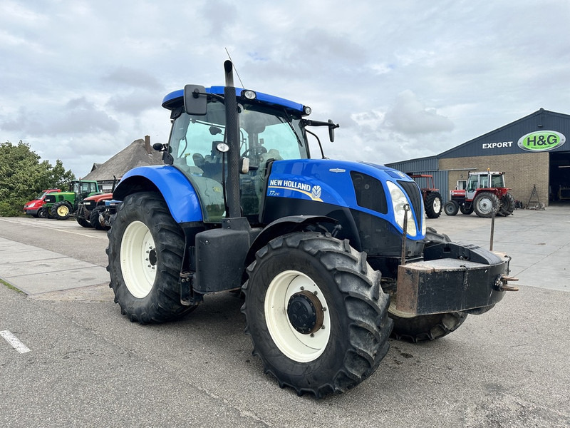 New Holland T7.210 - Трактор: слика 3 New Holland T7.210 - Трактор: слика 3