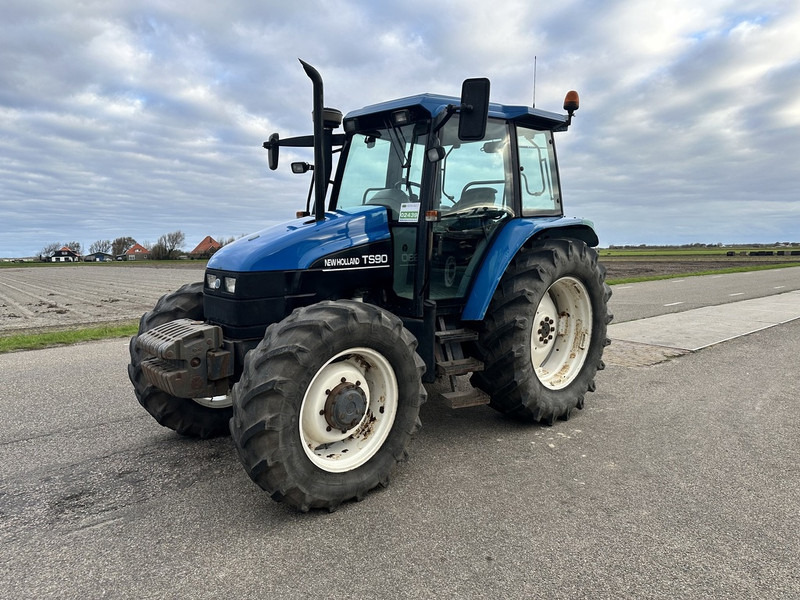 New Holland TS90 - Трактор: слика 1 New Holland TS90 - Трактор: слика 1