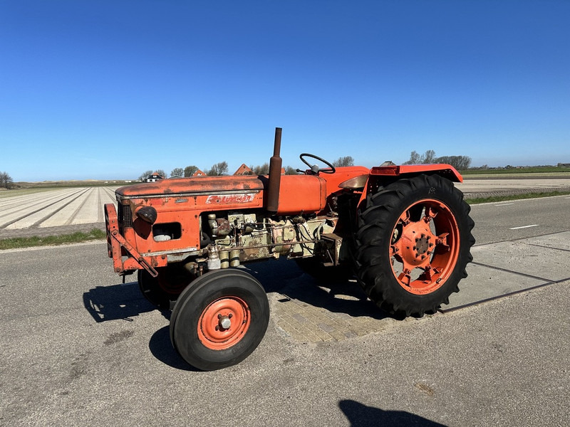 Zetor 4511 - Трактор: слика 1 Zetor 4511 - Трактор: слика 1