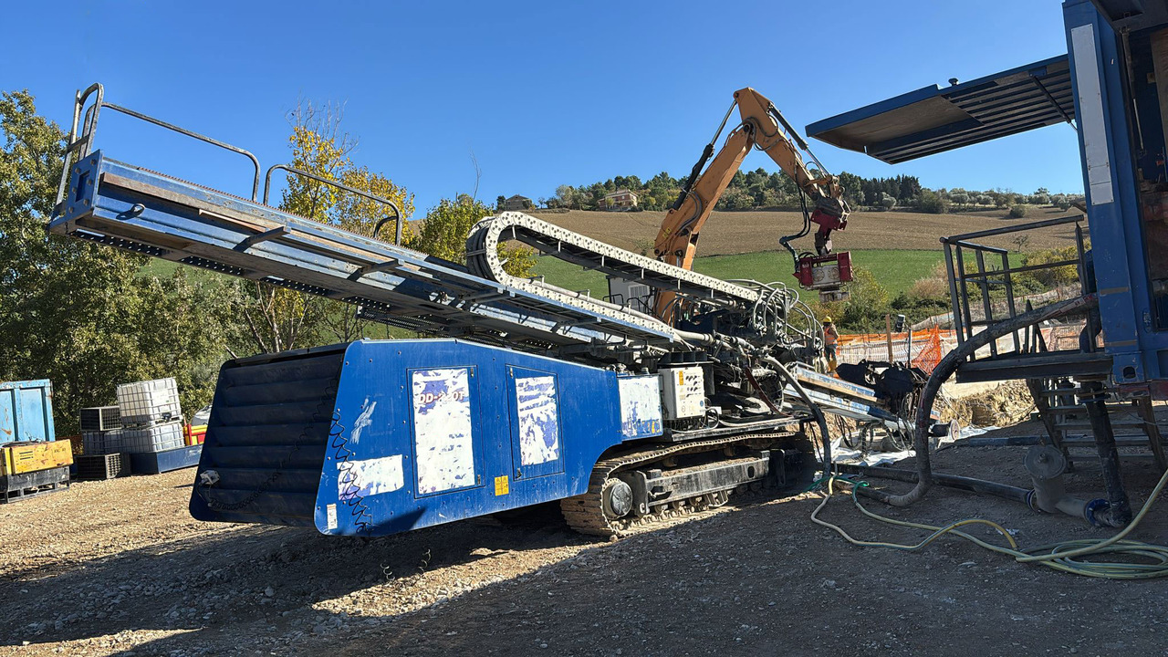 American Auger DD-220T - Насочувачка машина за бушење: слика 3 American Auger DD-220T - Насочувачка машина за бушење: слика 3