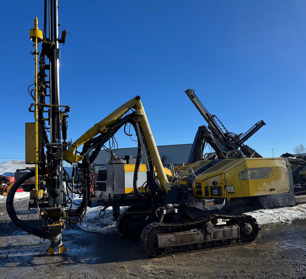 Atlas Copco D7 - Машина за бушење: слика 2 Atlas Copco D7 - Машина за бушење: слика 2