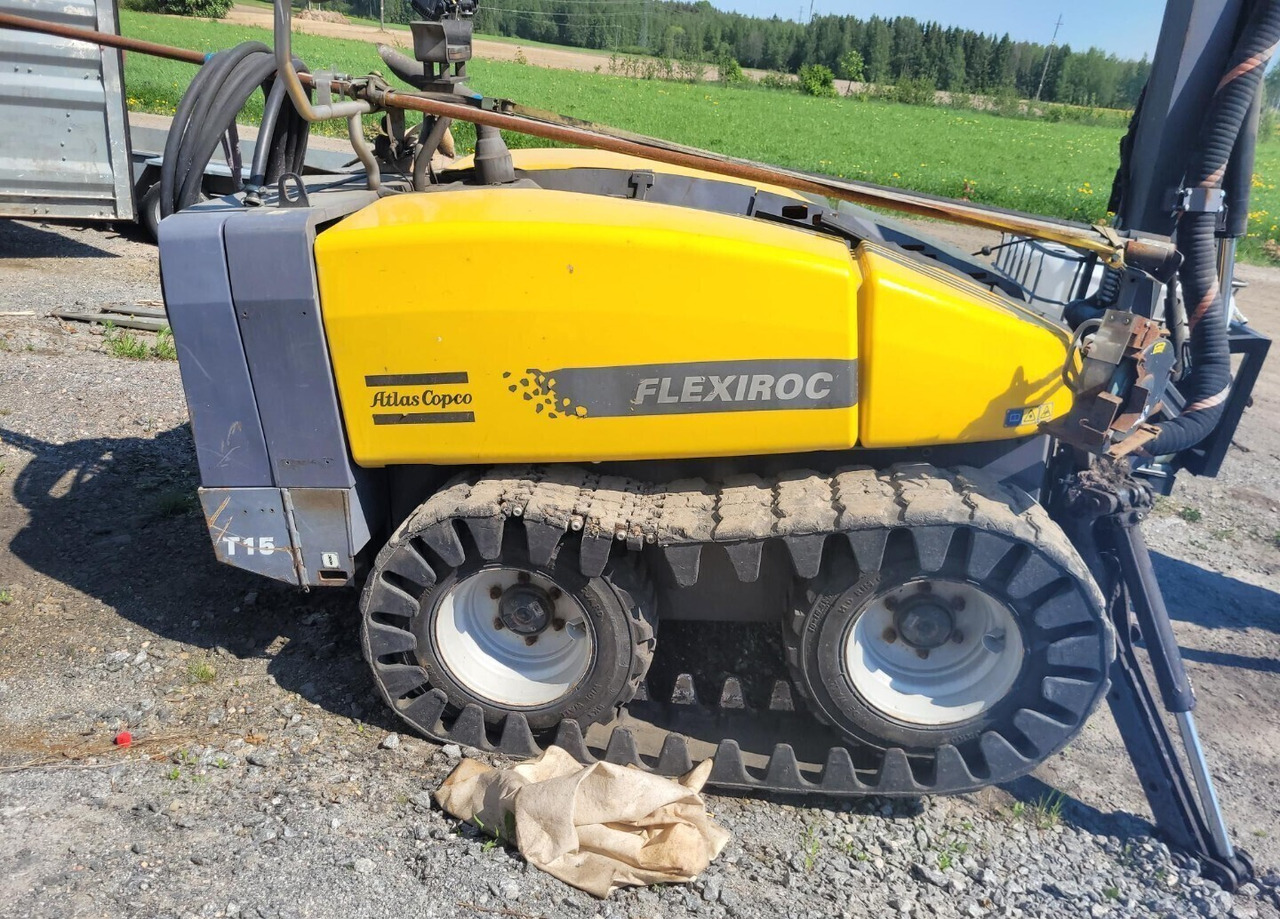 Atlas Copco FlexiROC T15R-01 - Машина за бушење: слика 4 Atlas Copco FlexiROC T15R-01 - Машина за бушење: слика 4