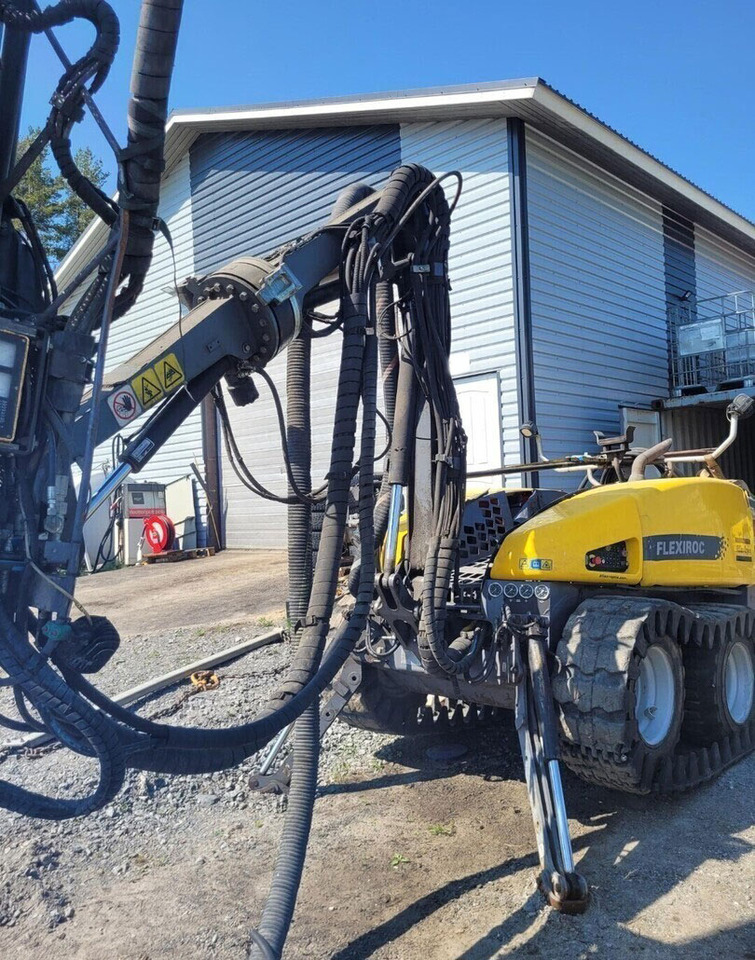 Atlas Copco FlexiROC T15R-01 - Машина за бушење: слика 3 Atlas Copco FlexiROC T15R-01 - Машина за бушење: слика 3