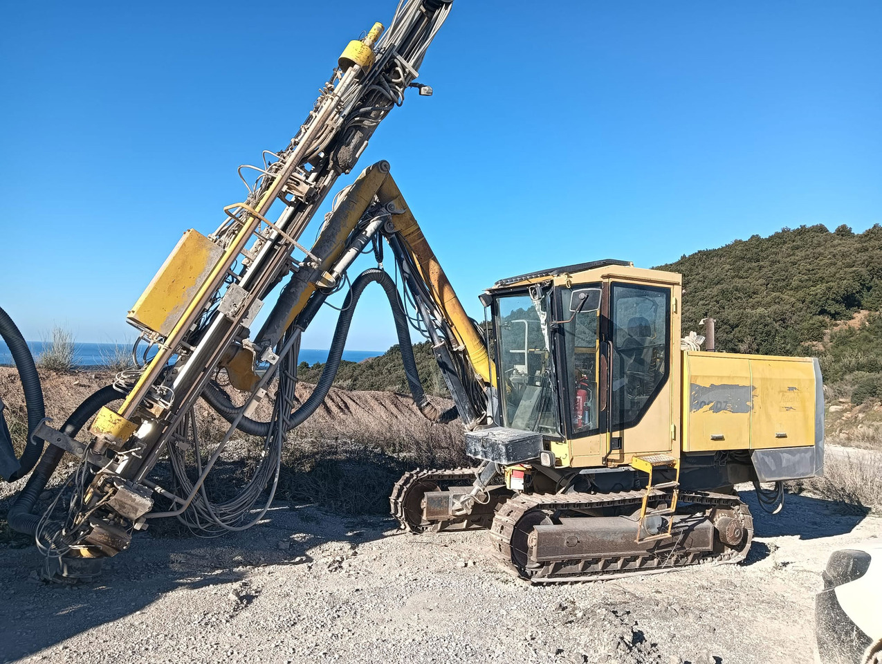 Atlas Copco ROC D7-11 - Машина за бушење: слика 1 Atlas Copco ROC D7-11 - Машина за бушење: слика 1