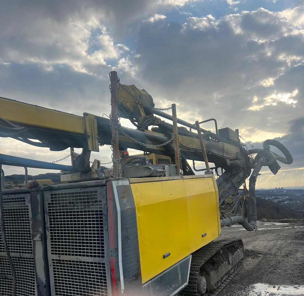 Atlas Copco ROC L8-44 - Машина за бушење: слика 3 Atlas Copco ROC L8-44 - Машина за бушење: слика 3