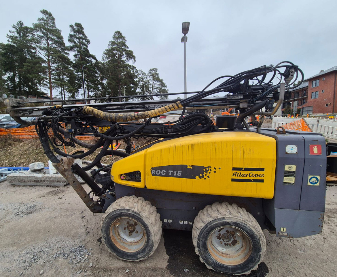 Atlas Copco ROC T15 - Машина за бушење: слика 1 Atlas Copco ROC T15 - Машина за бушење: слика 1