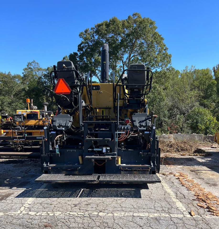 Caterpillar AP500F - Асфалтен поплочувач: слика 4 Caterpillar AP500F - Асфалтен поплочувач: слика 4