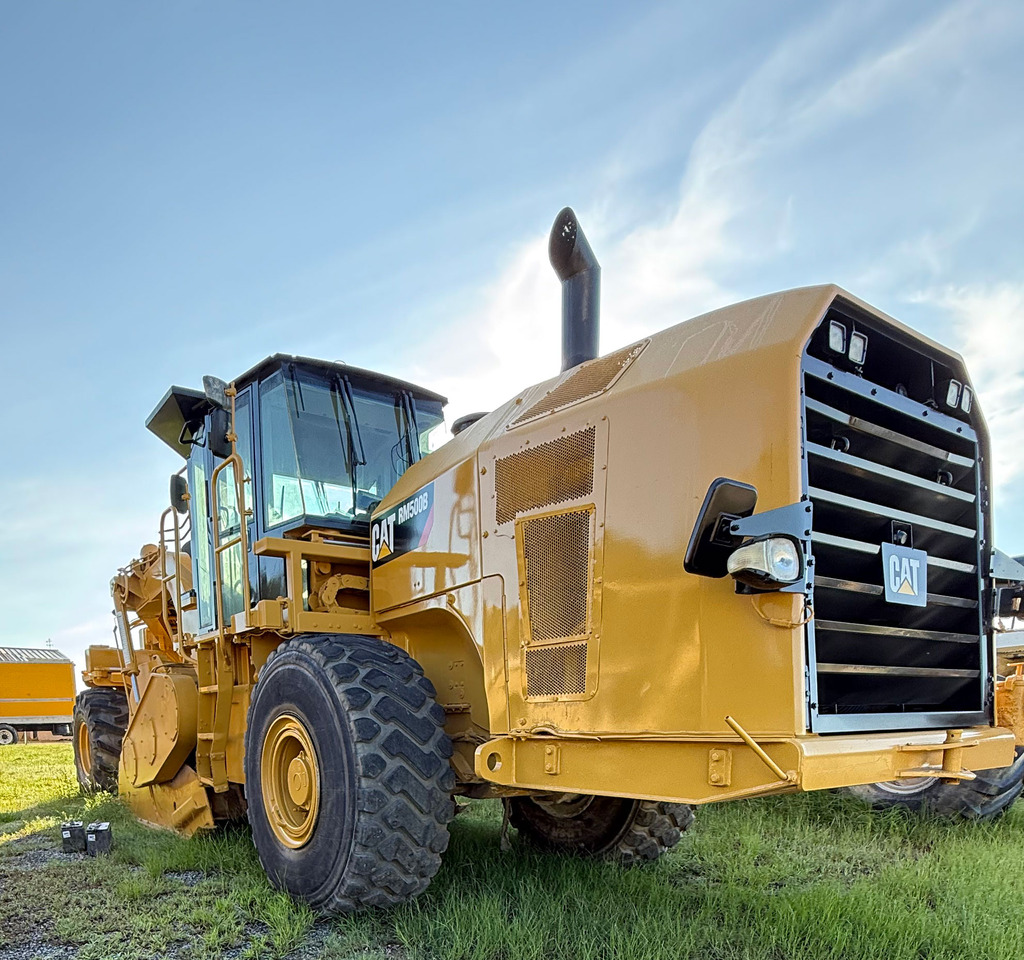 Caterpillar RM500B - Стабилизатор на почва: слика 1 Caterpillar RM500B - Стабилизатор на почва: слика 1