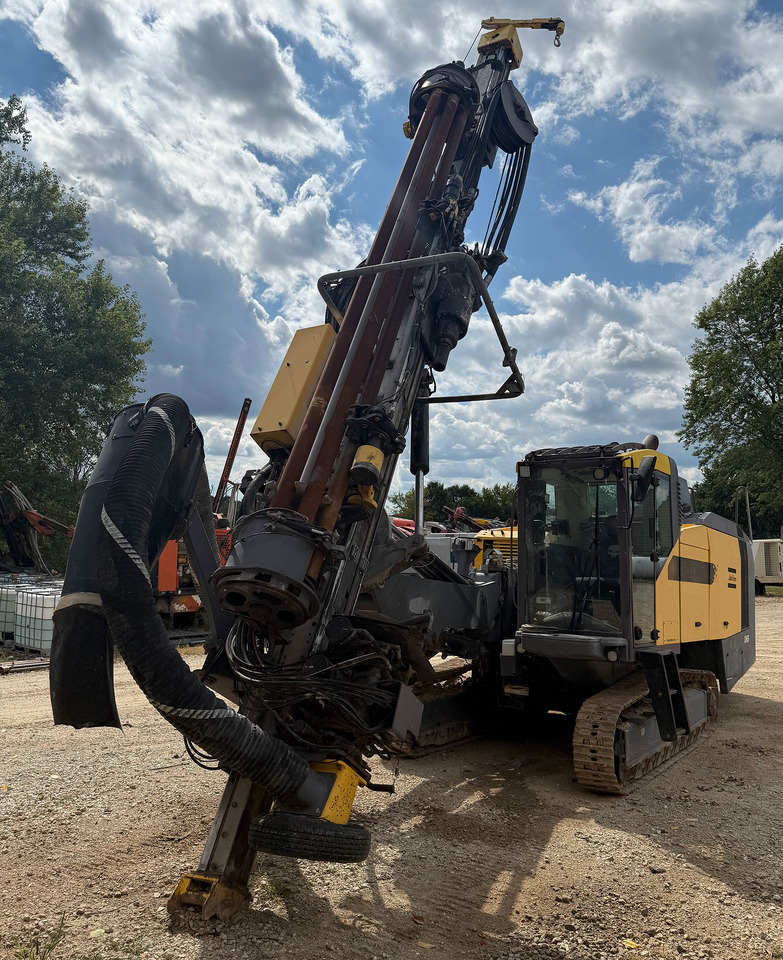 Epiroc FlexiROC D65 - Машина за бушење: слика 3 Epiroc FlexiROC D65 - Машина за бушење: слика 3