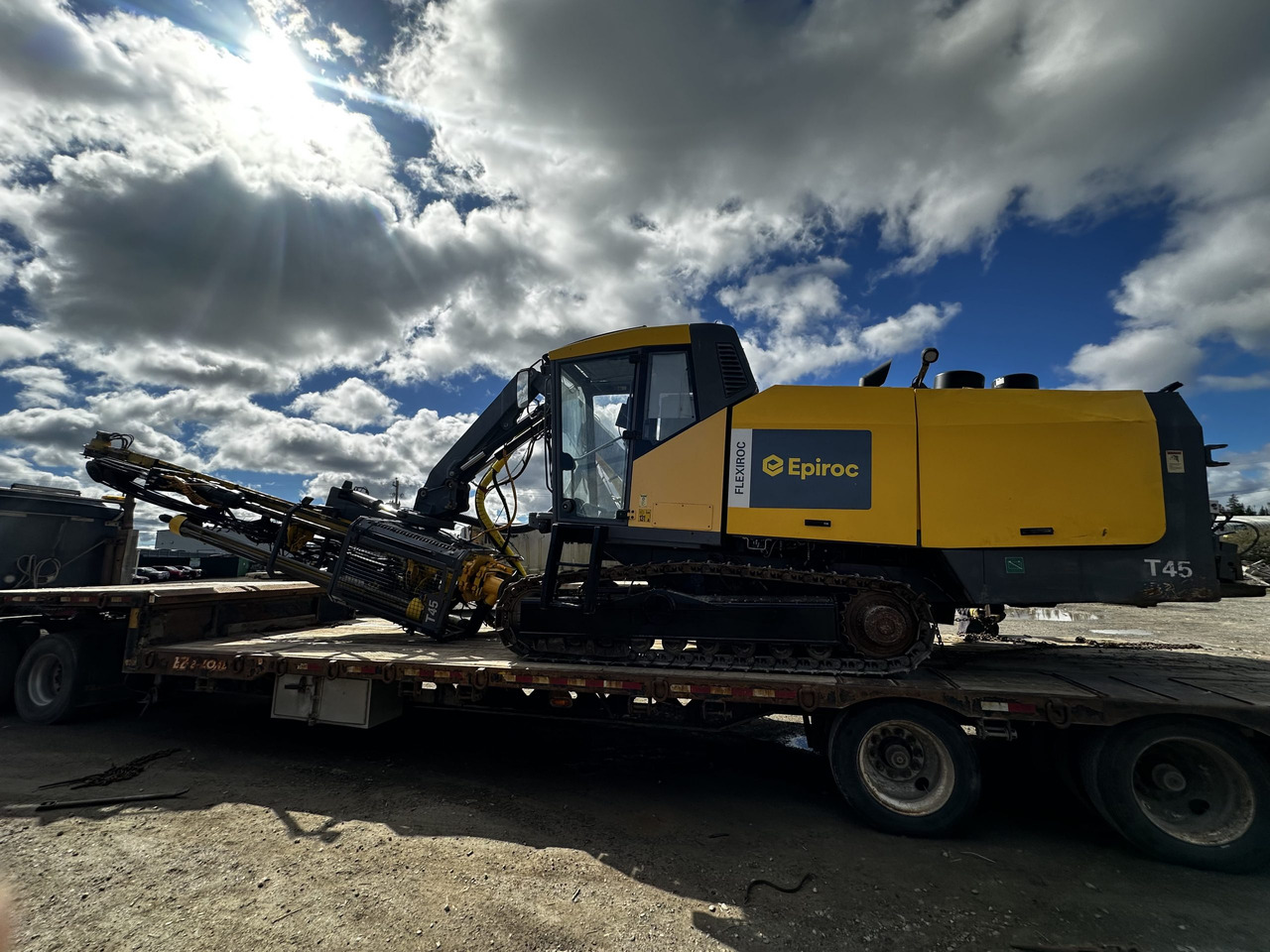 Epiroc FlexiROC T45 - Машина за бушење: слика 3 Epiroc FlexiROC T45 - Машина за бушење: слика 3