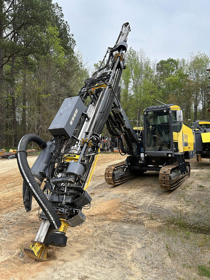 Epiroc SmartROC T40-11 - Машина за бушење: слика 2 Epiroc SmartROC T40-11 - Машина за бушење: слика 2