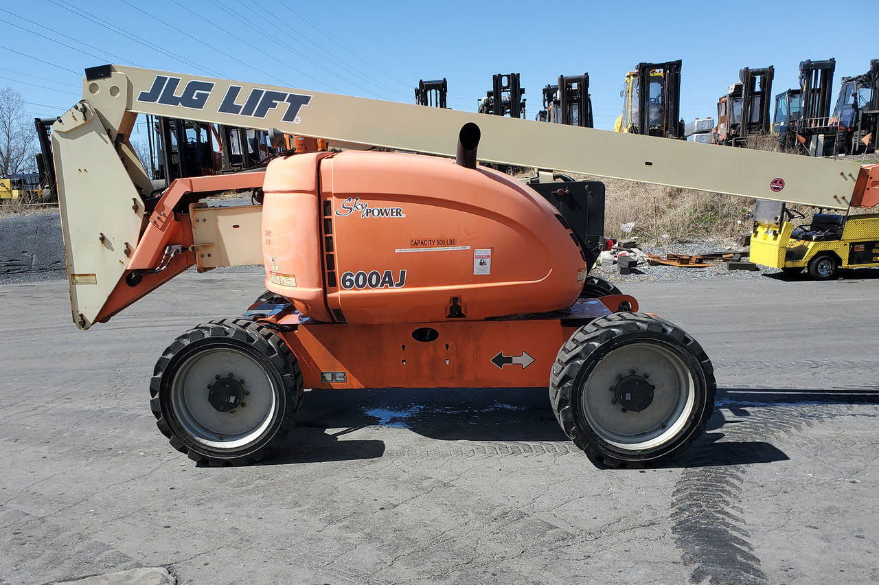 JLG 600AJ - Телескопски натоварувач на тркала: слика 2 JLG 600AJ - Телескопски натоварувач на тркала: слика 2