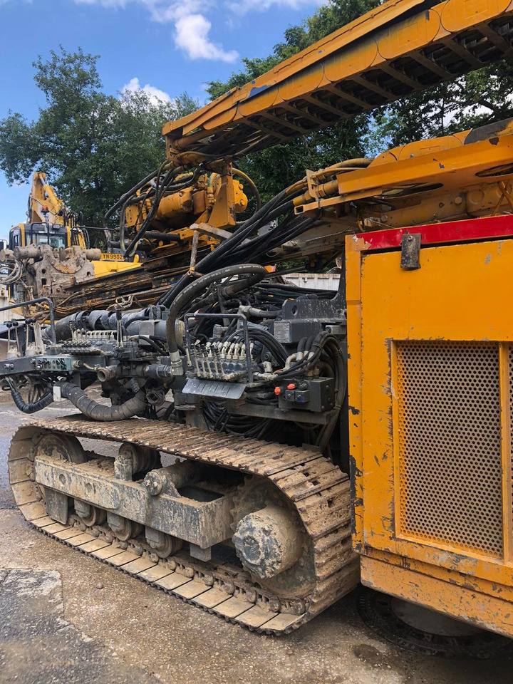 Klemm KR 802-2 - Насочен насложувач: слика 4 Klemm KR 802-2 - Насочен насложувач: слика 4