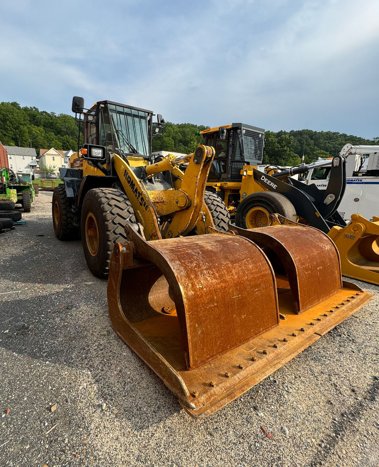 Komatsu WA320-8 - Натоварувач на тркала: слика 3 Komatsu WA320-8 - Натоварувач на тркала: слика 3