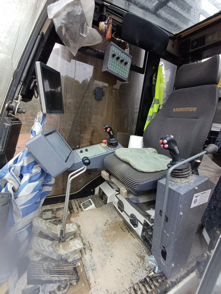 Liebherr LB36 - Насочен насложувач: слика 5 Liebherr LB36 - Насочен насложувач: слика 5