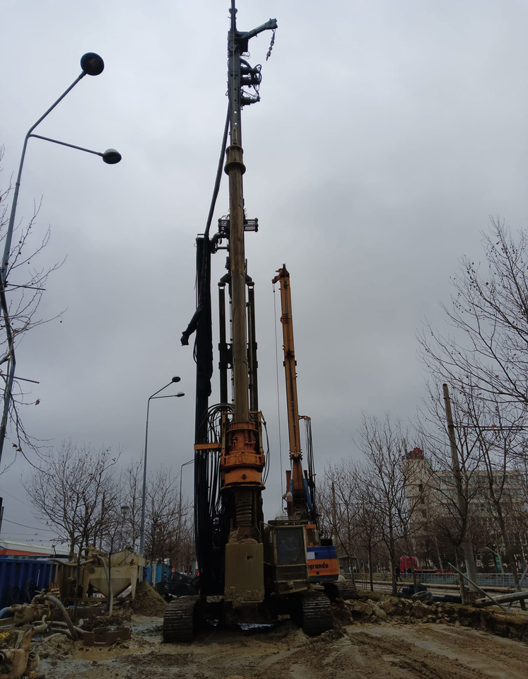Liebherr LRB 255 - Насочен насложувач: слика 2 Liebherr LRB 255 - Насочен насложувач: слика 2