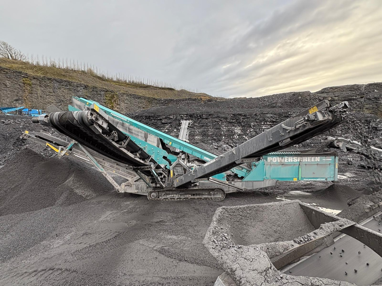 Powerscreen Chieftain 2100x - Градежно сито: слика 2 Powerscreen Chieftain 2100x - Градежно сито: слика 2