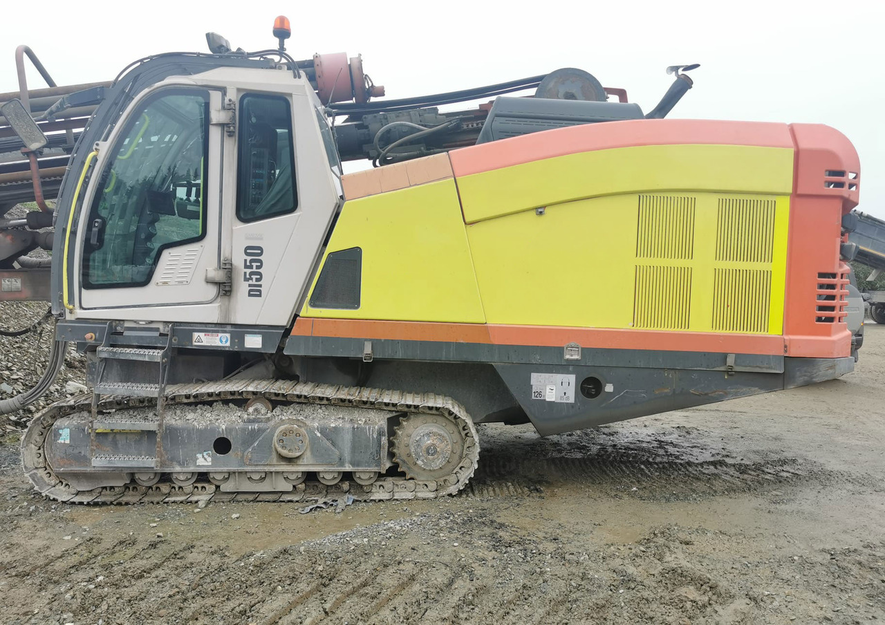 Sandvik DI550 - Машина за бушење: слика 2 Sandvik DI550 - Машина за бушење: слика 2