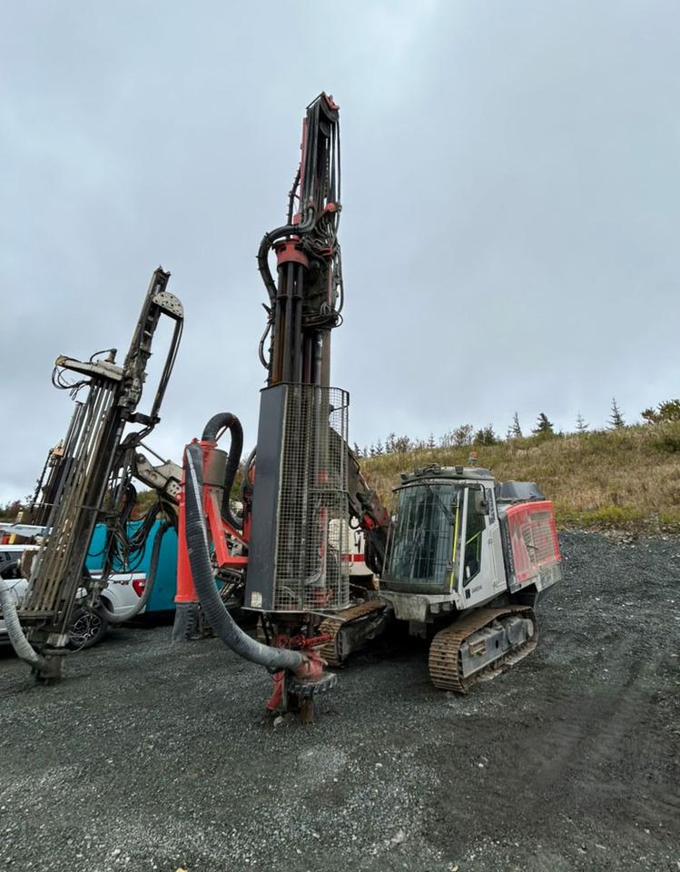 Sandvik DP1600i - Машина за бушење: слика 1 Sandvik DP1600i - Машина за бушење: слика 1