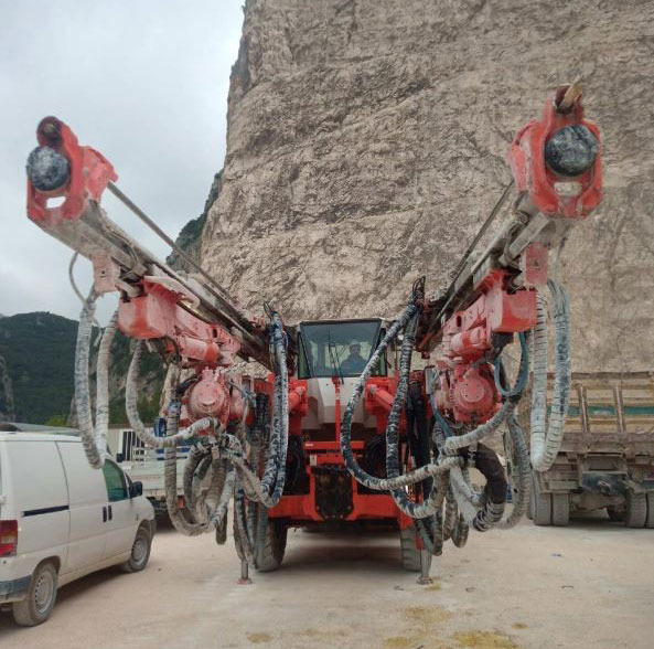 Sandvik DT820-SC - Насочувачка машина за бушење: слика 5 Sandvik DT820-SC - Насочувачка машина за бушење: слика 5