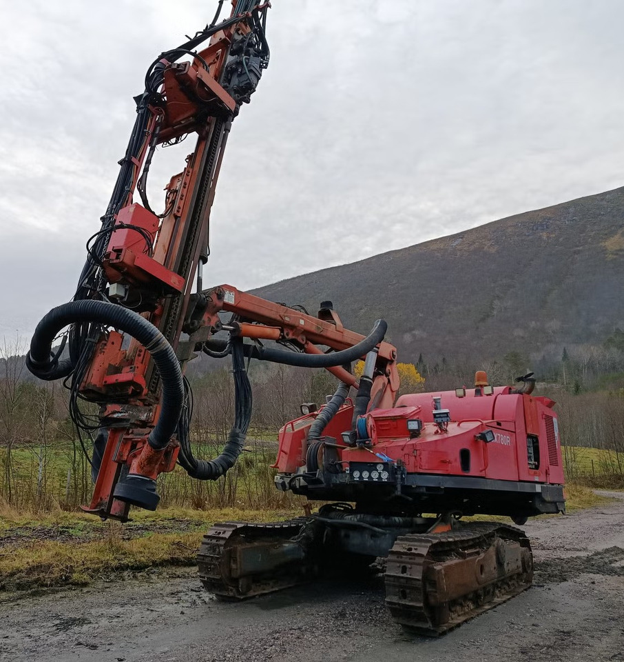 Sandvik DX780R - Машина за бушење: слика 1 Sandvik DX780R - Машина за бушење: слика 1