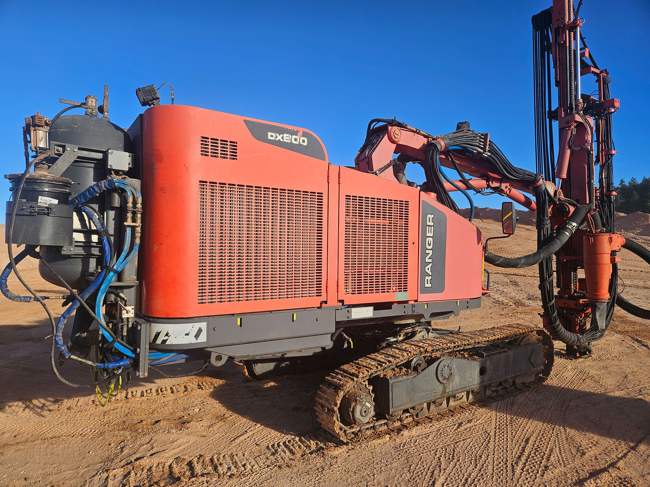 Sandvik DX800 - Машина за бушење: слика 4 Sandvik DX800 - Машина за бушење: слика 4