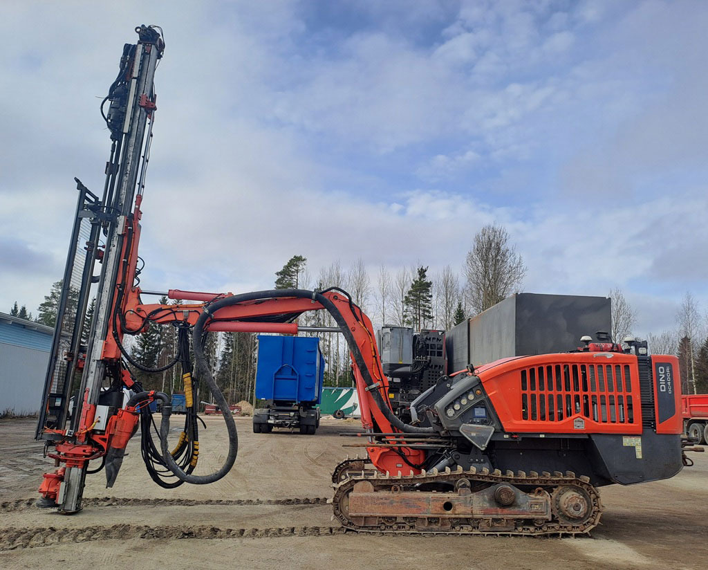 Sandvik Dino DC400Ri - Машина за бушење: слика 2 Sandvik Dino DC400Ri - Машина за бушење: слика 2