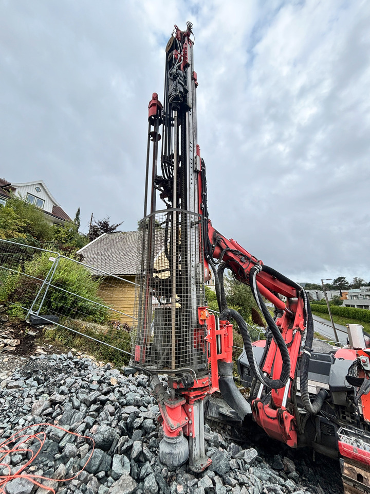 Машина за бушење Sandvik Dino DC420Ri S5: слика 6
