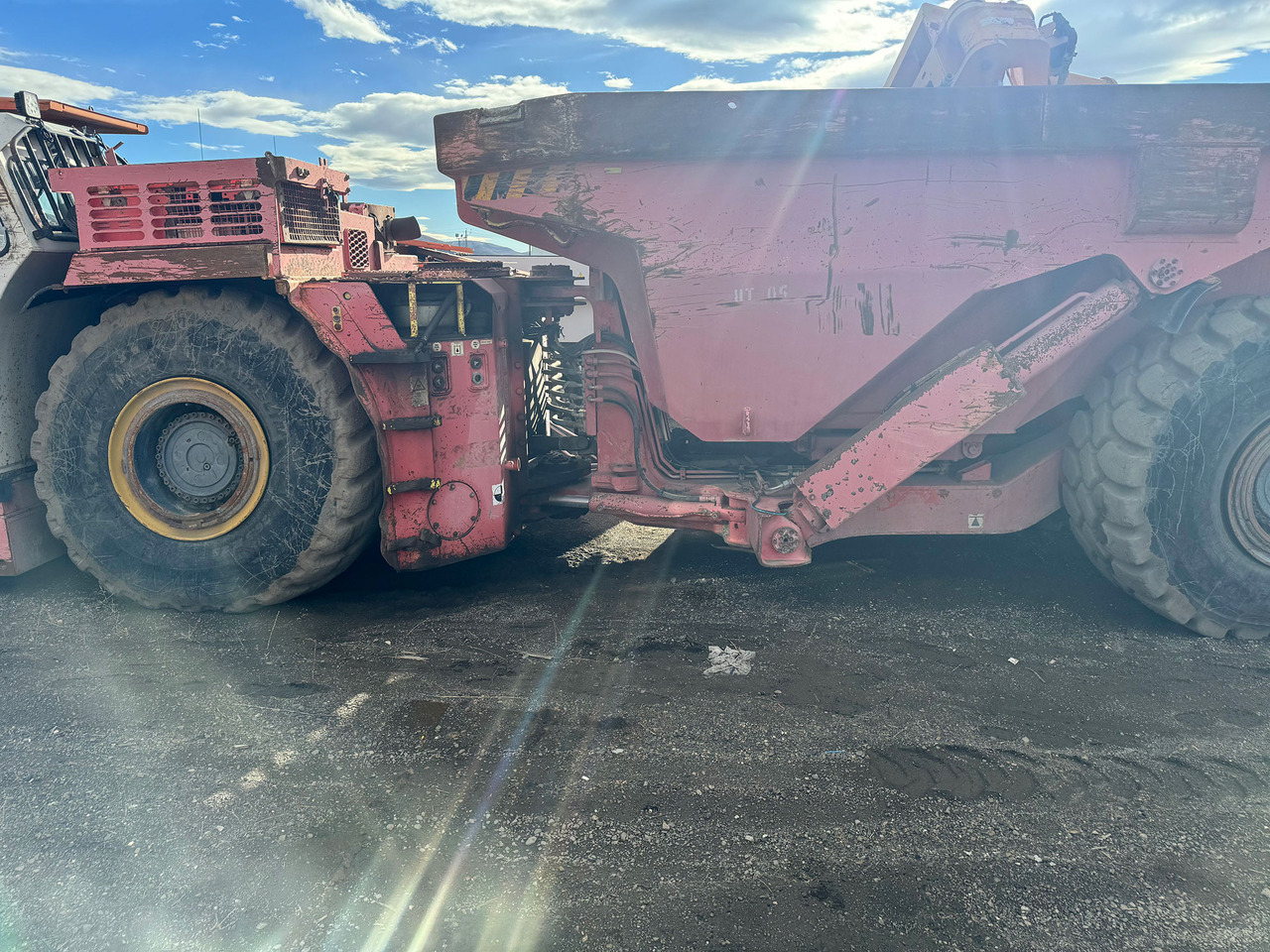 Sandvik TH430 - Рударска машина: слика 4 Sandvik TH430 - Рударска машина: слика 4