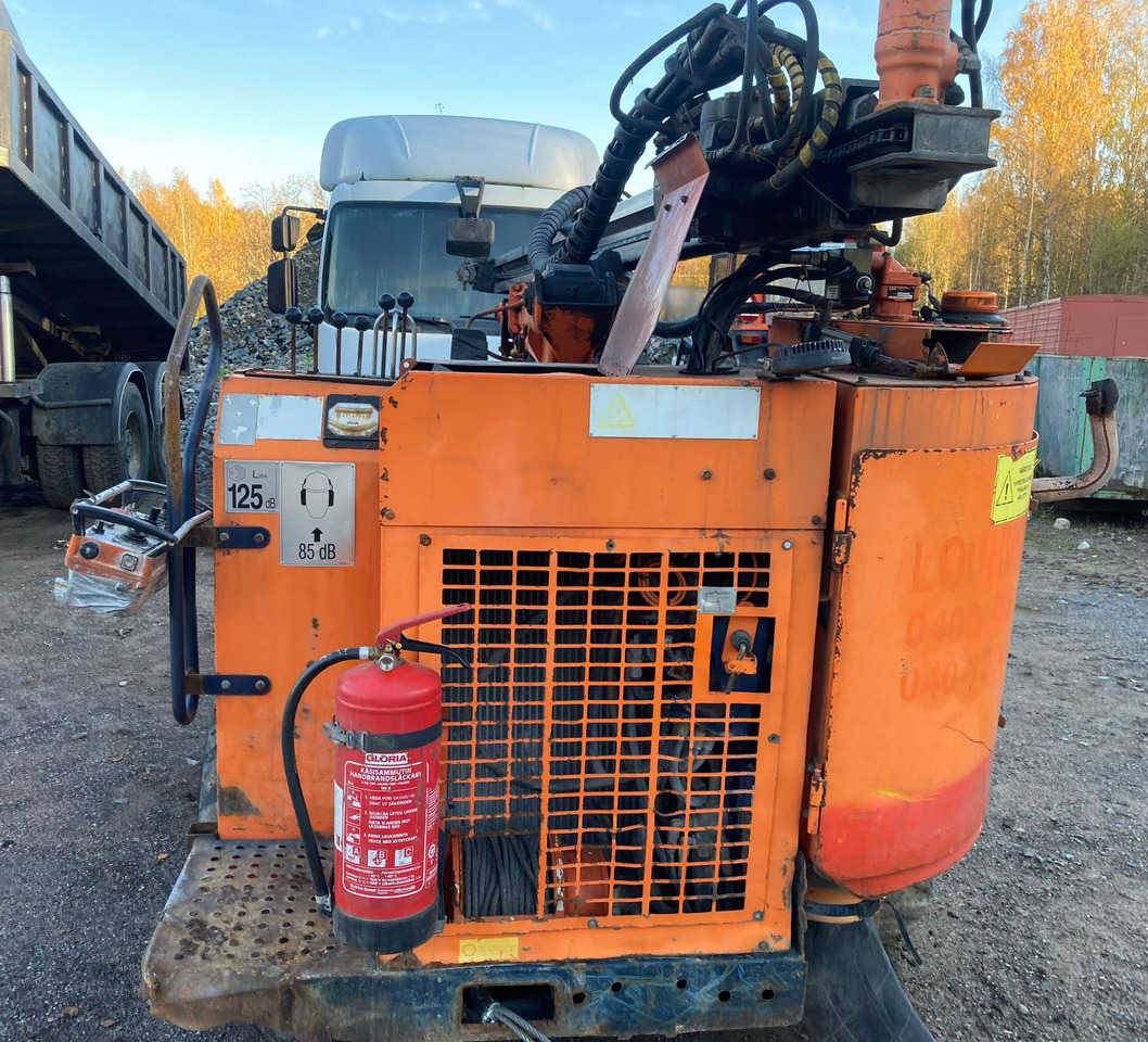 Tamrock Commando 120R - Машина за бушење: слика 4 Tamrock Commando 120R - Машина за бушење: слика 4