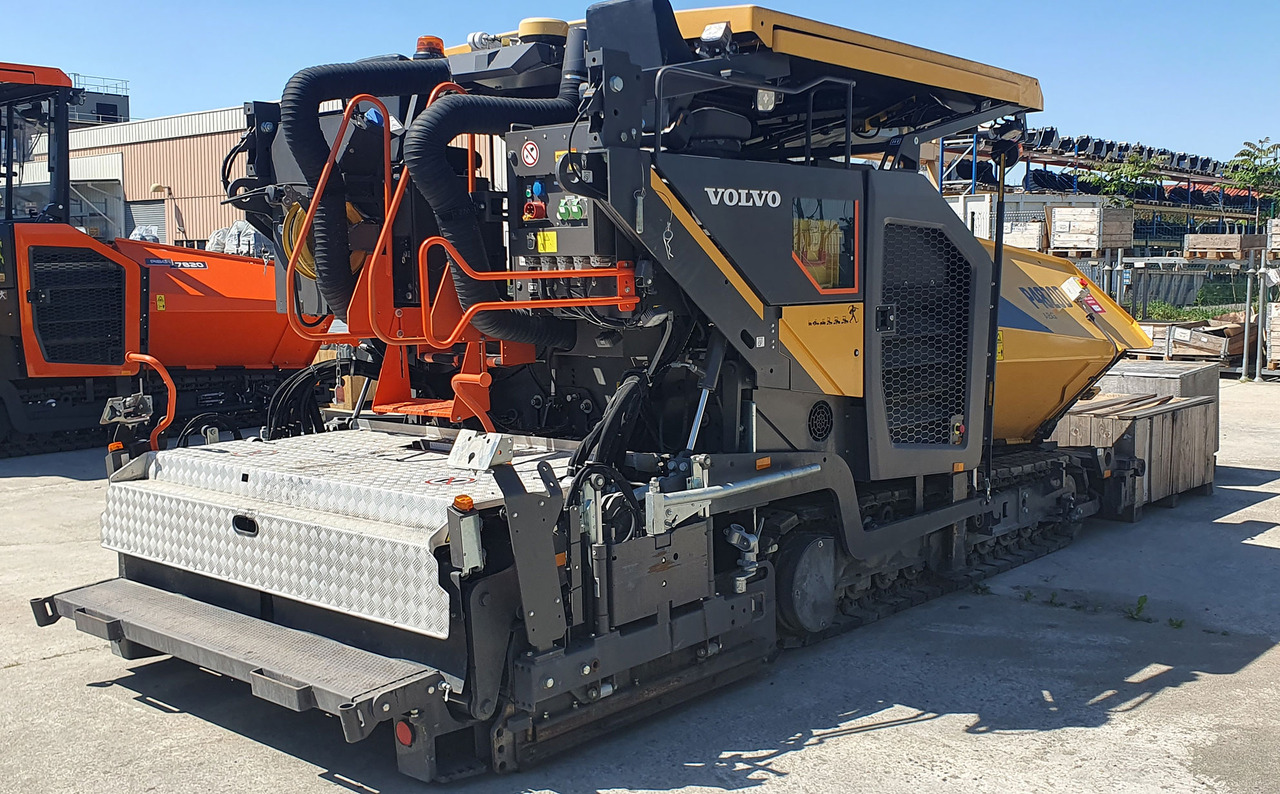Volvo ABG P4820D - Асфалтен поплочувач: слика 5 Volvo ABG P4820D - Асфалтен поплочувач: слика 5