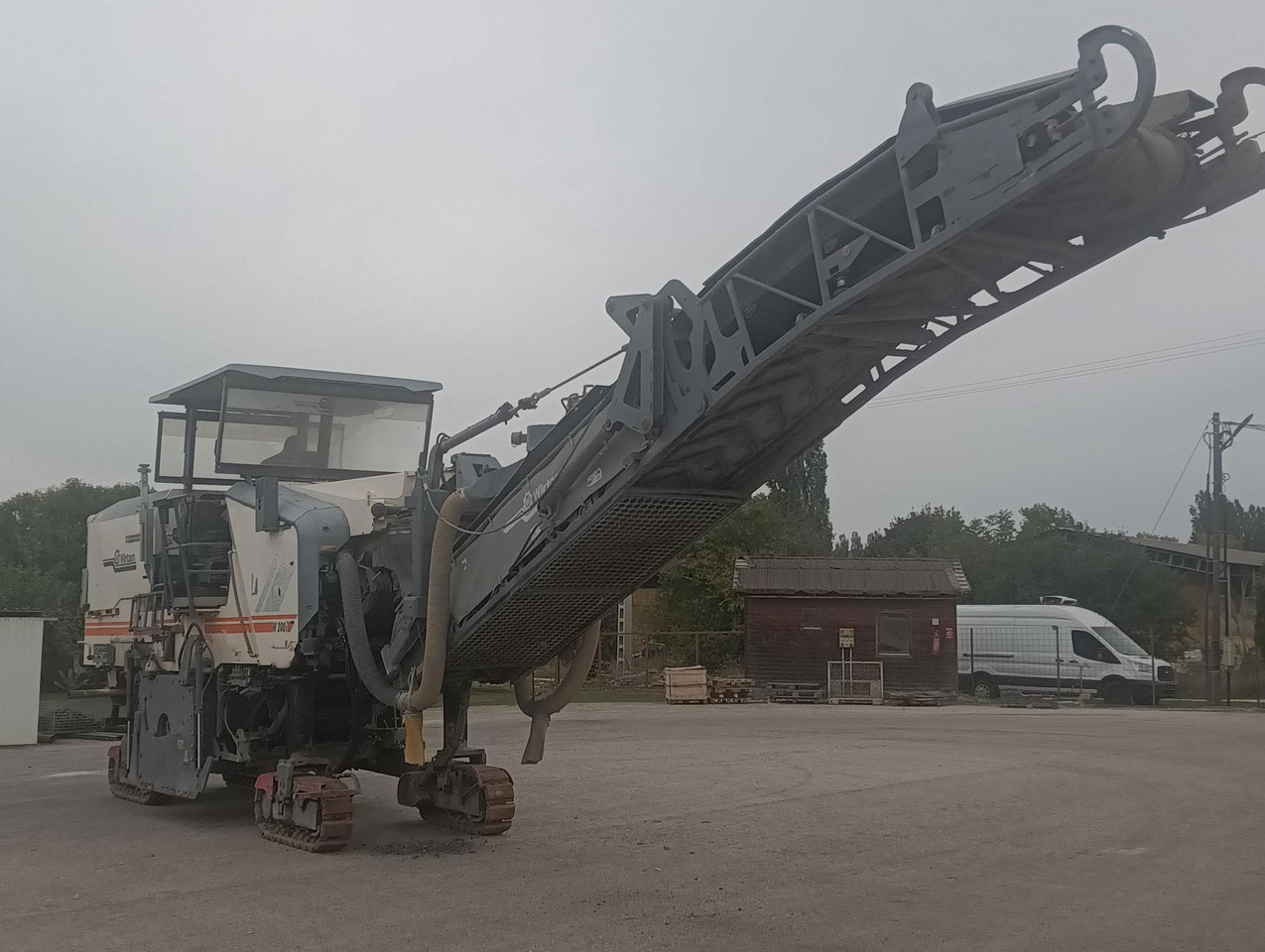 Wirtgen W 200 I - Асфалтна мелница: слика 4 Wirtgen W 200 I - Асфалтна мелница: слика 4