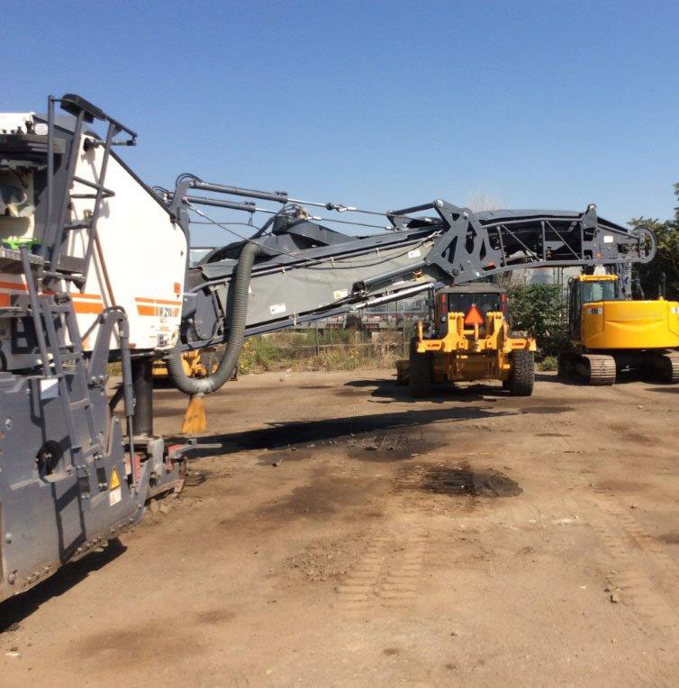 Wirtgen W 210 i - Асфалтна мелница: слика 4 Wirtgen W 210 i - Асфалтна мелница: слика 4