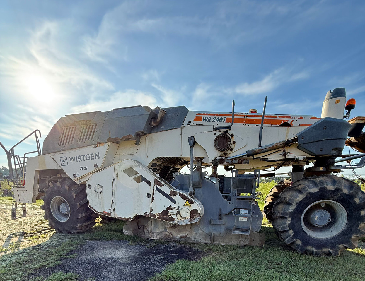 Wirtgen WR 240 I - Стабилизатор на почва: слика 3 Wirtgen WR 240 I - Стабилизатор на почва: слика 3