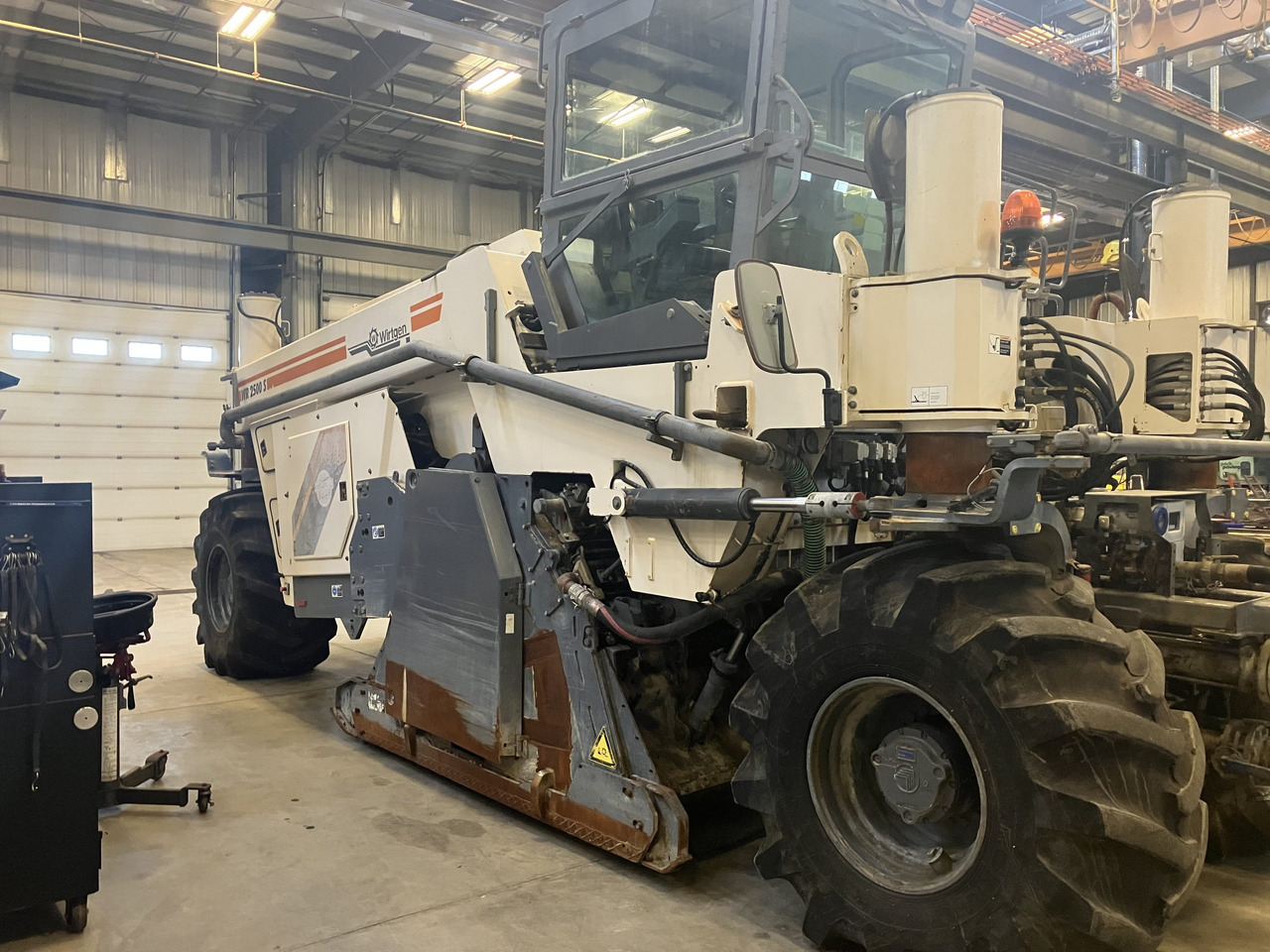 Wirtgen WR 2500 S - Стабилизатор на почва: слика 3 Wirtgen WR 2500 S - Стабилизатор на почва: слика 3