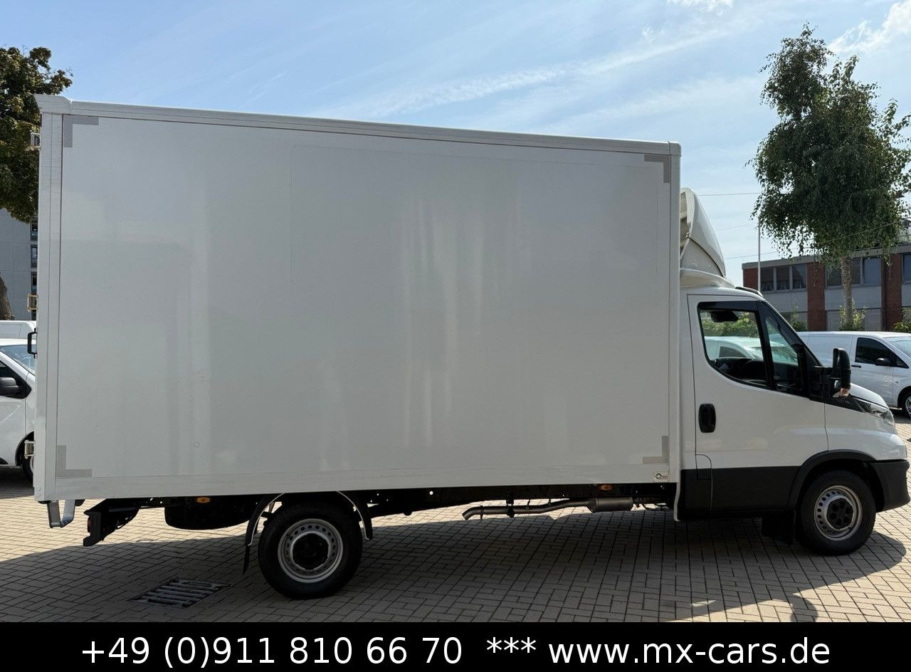 Iveco Daily 35s14 Möbel Maxi 4,33 l / 2,45 hoch 23 m³ - Комбе фургон: слика 4 Iveco Daily 35s14 Möbel Maxi 4,33 l / 2,45 hoch 23 m³ - Комбе фургон: слика 4