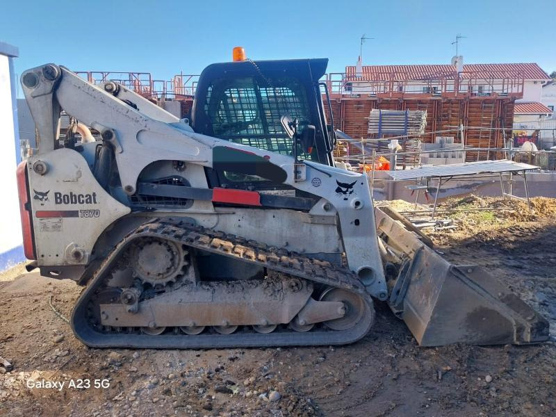 BOBCAT T870 T870 - Компактен натоварувач со гасеници: слика 4 BOBCAT T870 T870 - Компактен натоварувач со гасеници: слика 4
