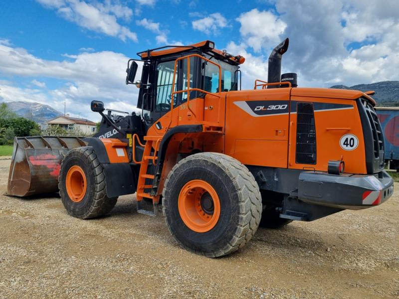 DOOSAN DL300 DL300 - Натоварувач на тркала: слика 4 DOOSAN DL300 DL300 - Натоварувач на тркала: слика 4