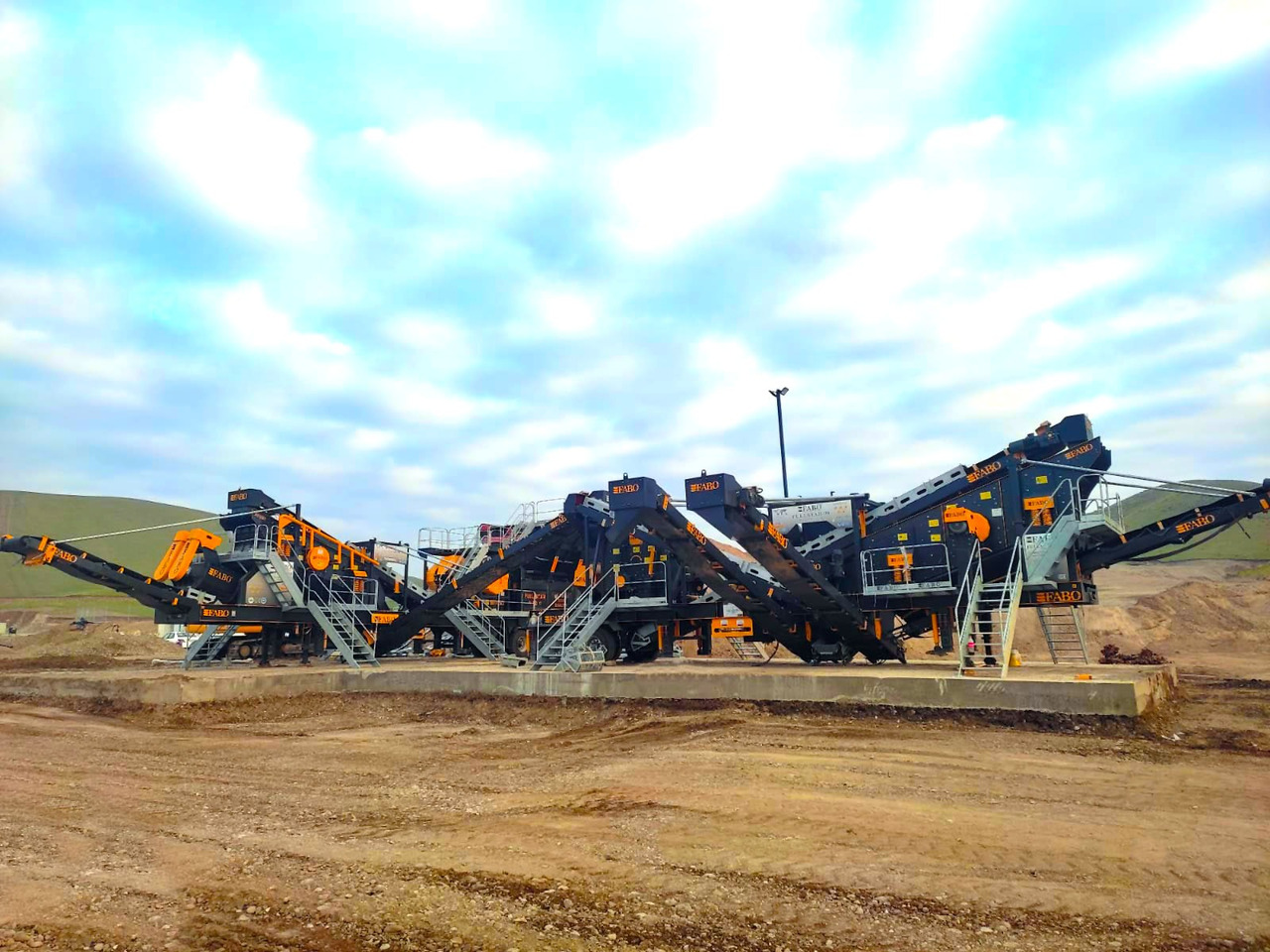 FABO mining machinery - crushing plant - Рударска машина: слика 5 FABO mining machinery - crushing plant - Рударска машина: слика 5
