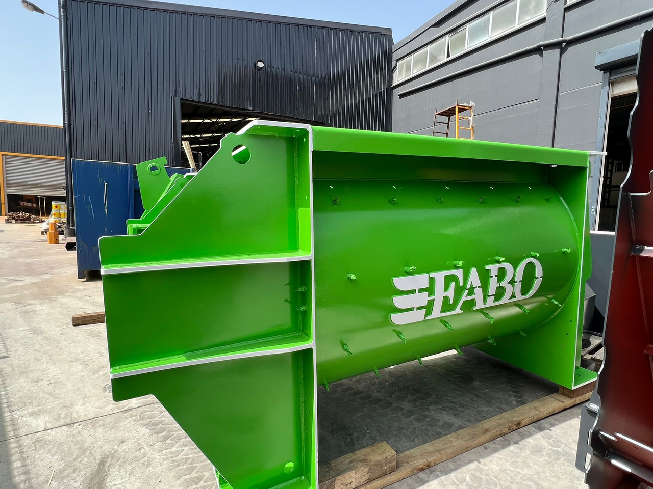 FABO twin shaft mixer - Мешалка за бетон: слика 1 FABO twin shaft mixer - Мешалка за бетон: слика 1