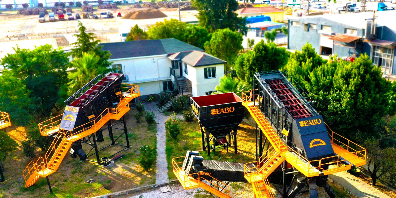 FABO vibrating screen - Градежно сито: слика 1 FABO vibrating screen - Градежно сито: слика 1