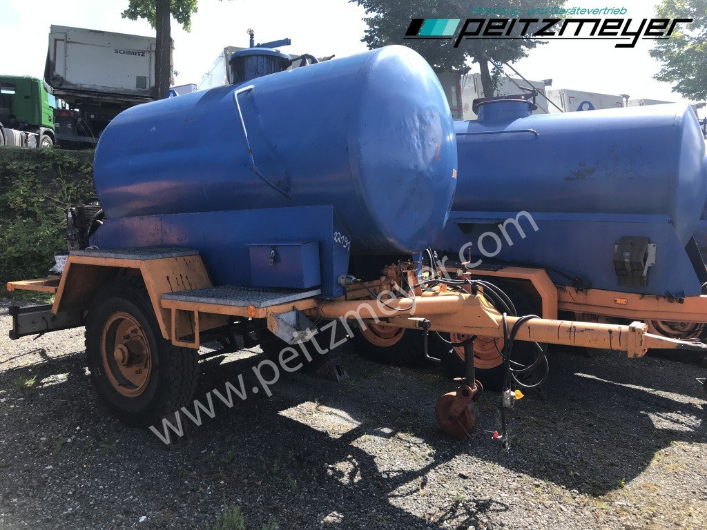 BATHE 1 Achs Anhänger Bitum / Teerkocher - 2,8 m³ Hatz Diesel-Motor 1 D 42 Z - Приколка цистерна: слика 4 BATHE 1 Achs Anhänger Bitum / Teerkocher - 2,8 m³ Hatz Diesel-Motor 1 D 42 Z - Приколка цистерна: слика 4