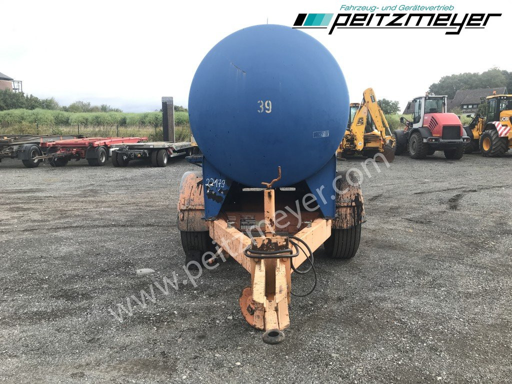BATHE 1 Achs Anhänger Bitum / Teerkocher ST 5 E - 4,8 m³ zGG 9,5 t. - Прскалка за битуменска емулзија: слика 5 BATHE 1 Achs Anhänger Bitum / Teerkocher ST 5 E - 4,8 m³ zGG 9,5 t. - Прскалка за битуменска емулзија: слика 5
