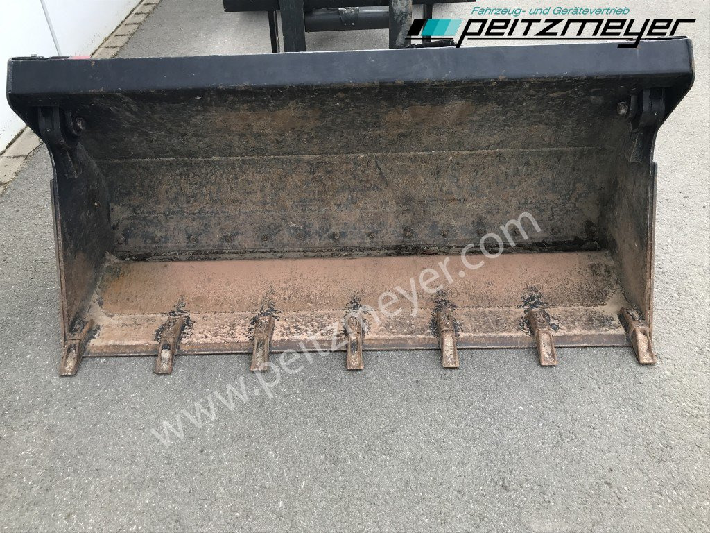 Натоварувач на тркала CASE Radlader 321 F 4 in 1 Schaufel + Palettengabel: слика 21