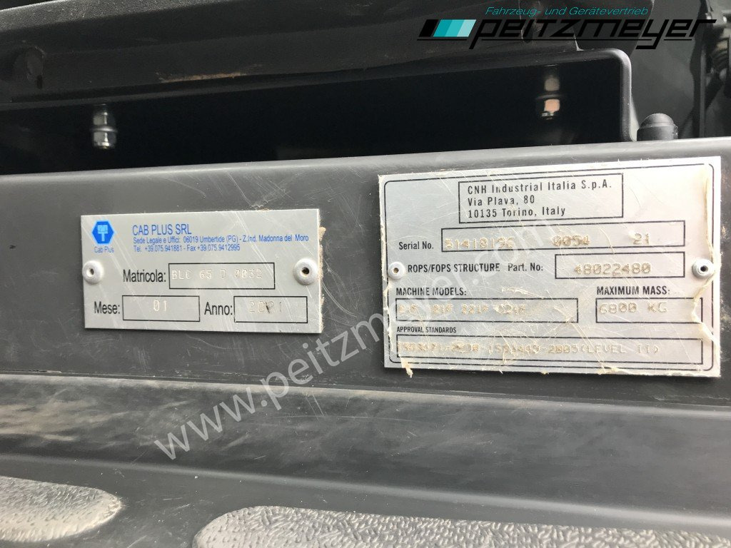 Натоварувач на тркала CASE Radlader 321 F 4 in 1 Schaufel + Palettengabel: слика 27